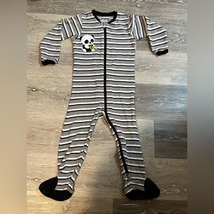 ✨4/$20✨ 24 month sleeper / pyjama